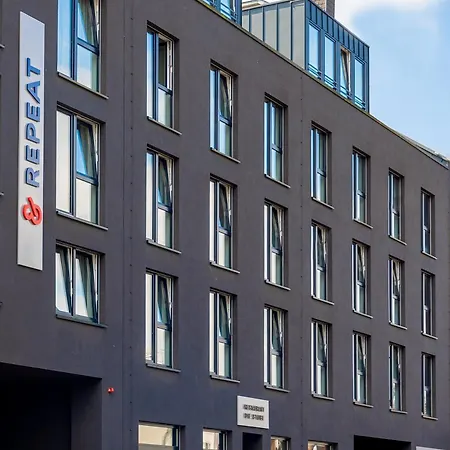 &repeat Airport Hotell 4*
