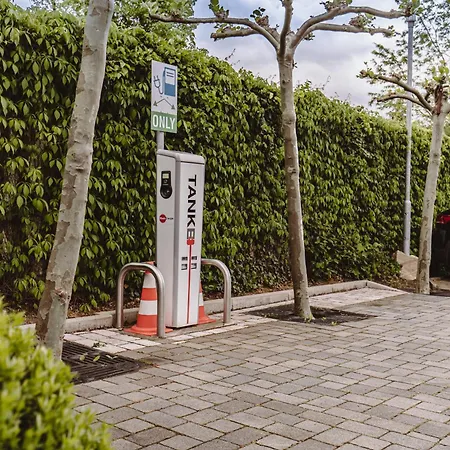 &repeat Airport 호텔 4*