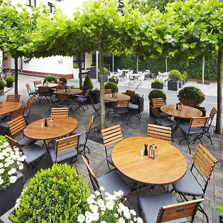 Hotell &repeat Airport