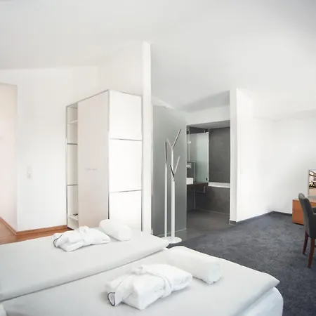&repeat Airport Hotell Köln