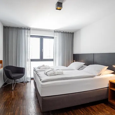&repeat Airport Hotell Köln