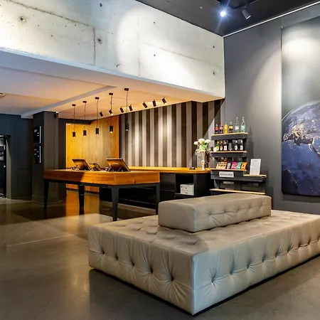 &repeat Airport Hotell 4*