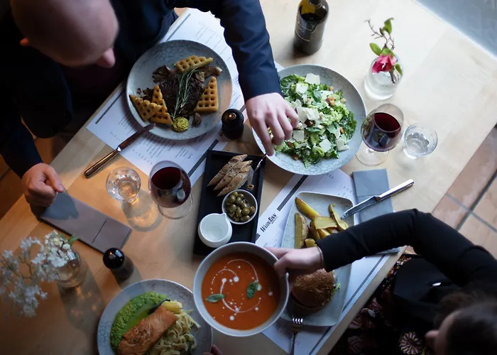 &repeat Airport 쾰른