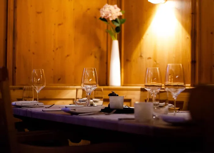 &repeat Airport 호텔