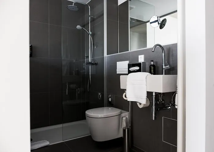 &repeat Airport Hotell 4*